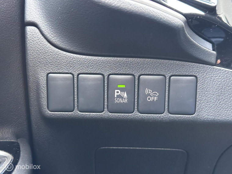Vehicle Image 32