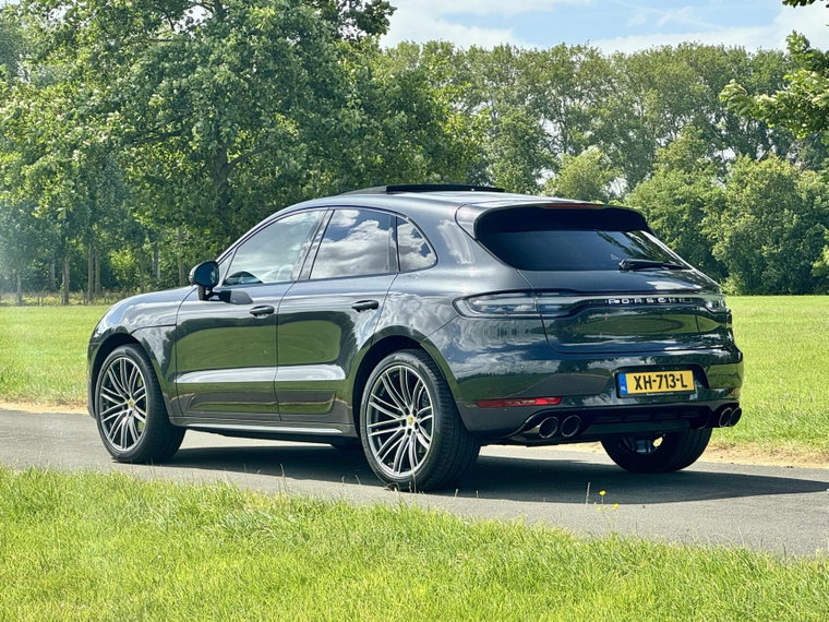 Vehicle Image 36
