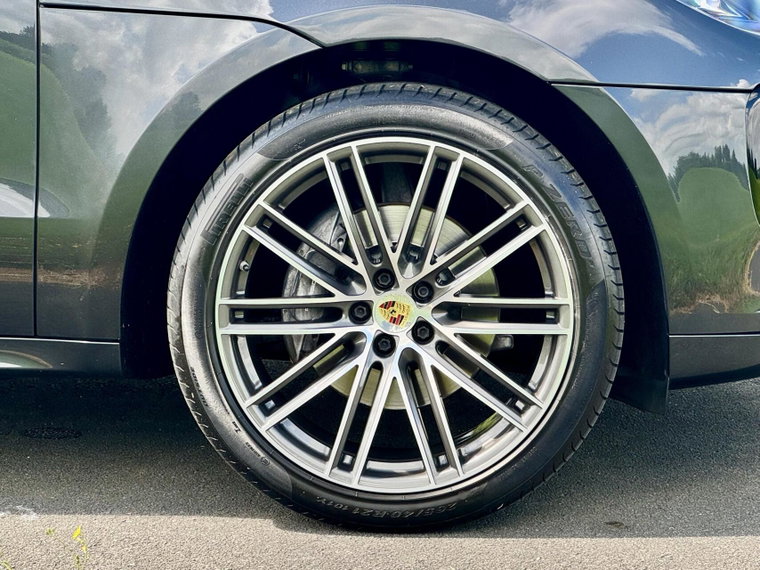 Vehicle Image 40