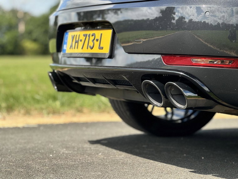 Vehicle Image 42