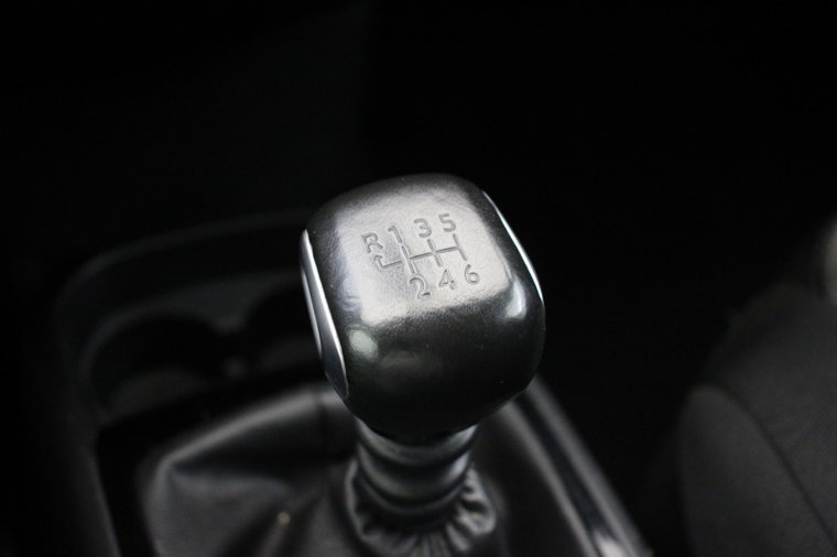 Vehicle Image 28