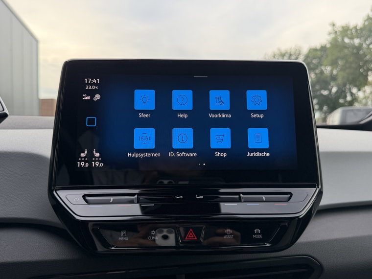 Vehicle Image 39