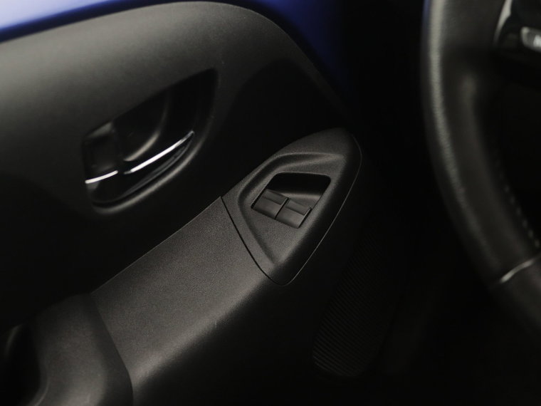 Vehicle Image 26