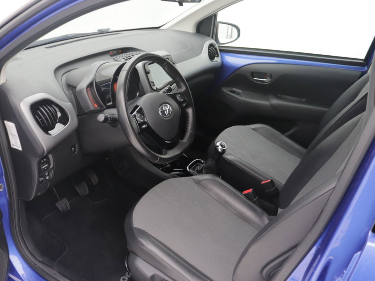 Vehicle Image 31
