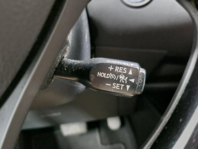 Vehicle Image 32