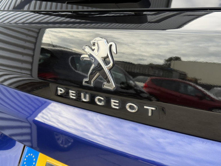 Vehicle Image 35