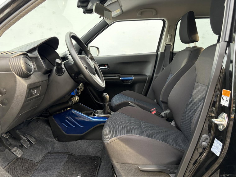 Vehicle Image 12