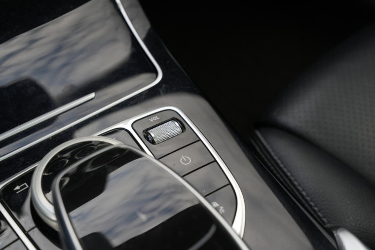 Vehicle Image 30