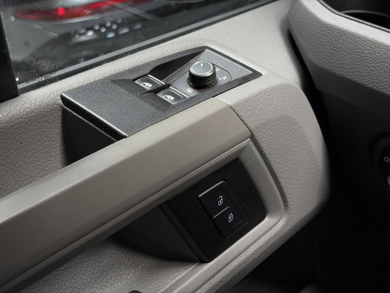 Vehicle Image 27
