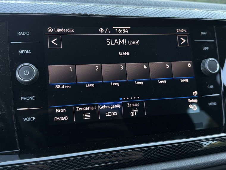 Vehicle Image 28