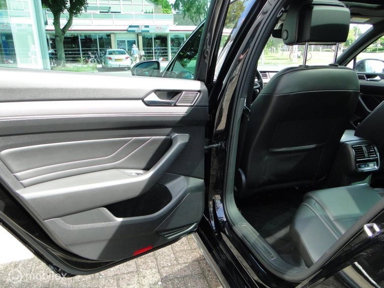 Vehicle Image 39