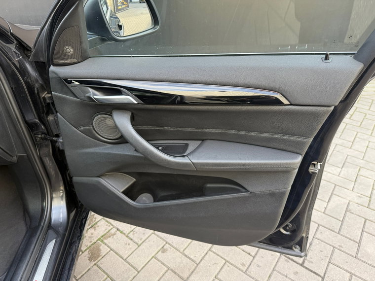 Vehicle Image 26