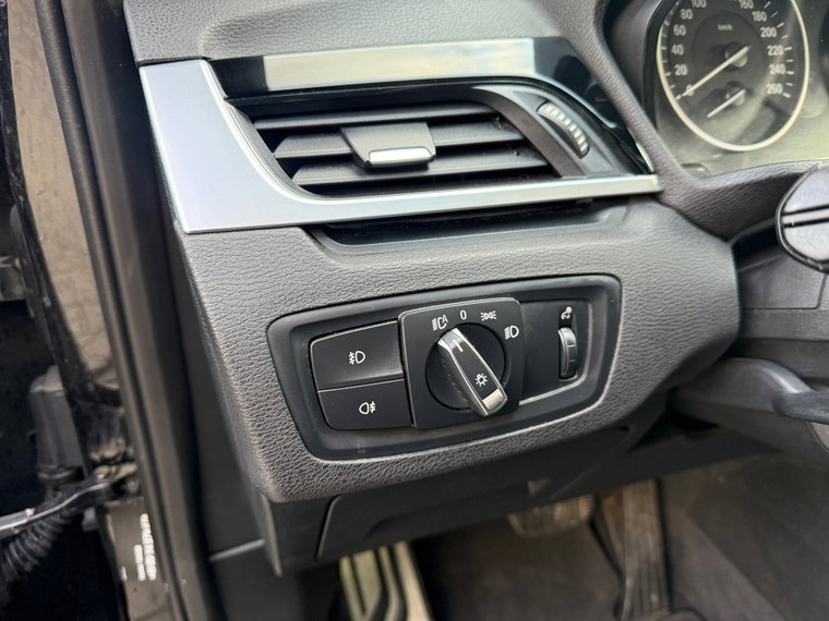 Vehicle Image 38