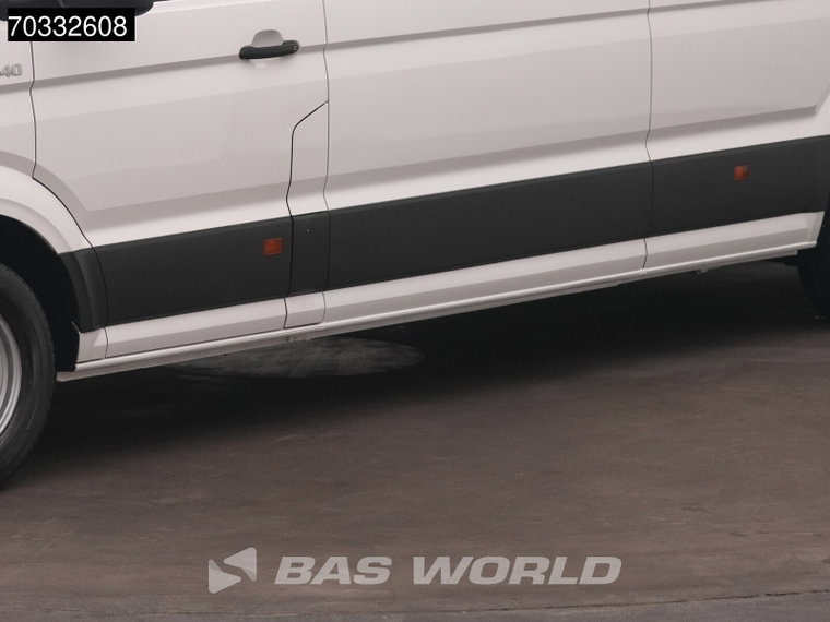 Vehicle Image 38