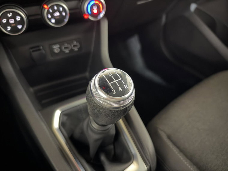 Vehicle Image 34