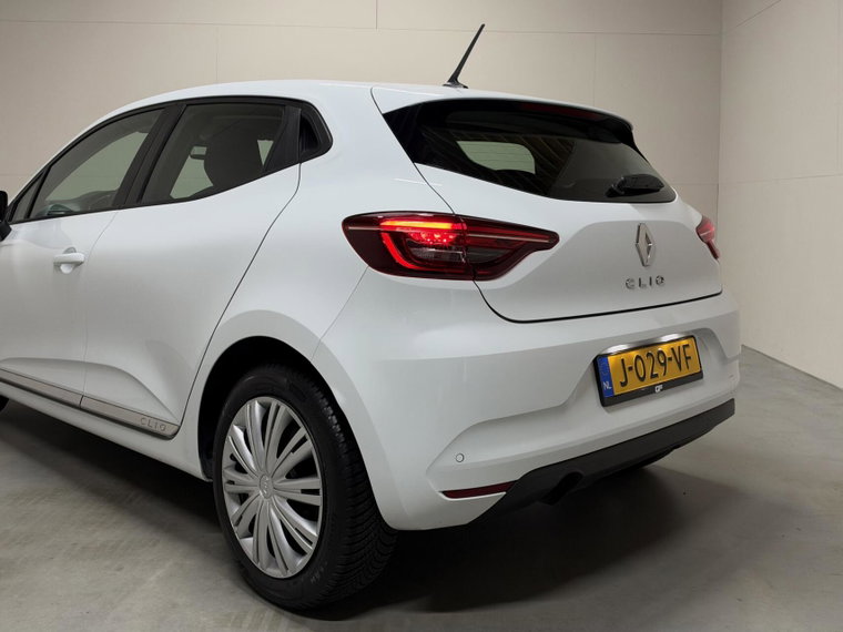 Vehicle Image 40