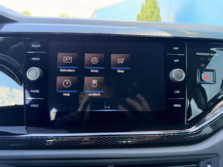 Vehicle Image 30