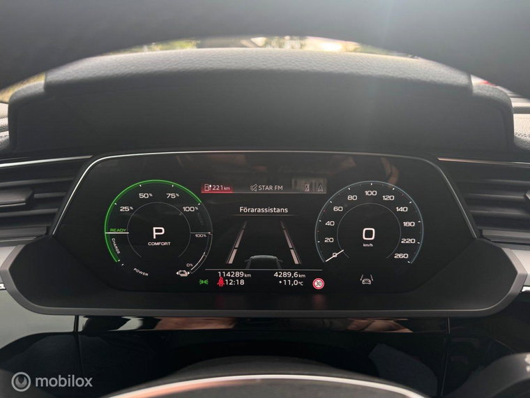 Vehicle Image 26