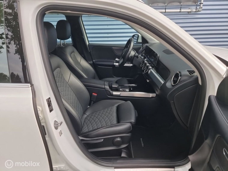 Vehicle Image 45