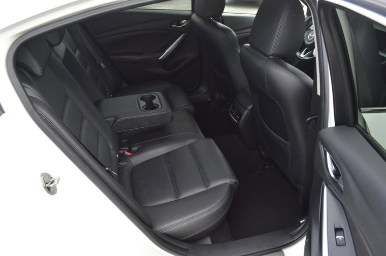 Vehicle Image 15
