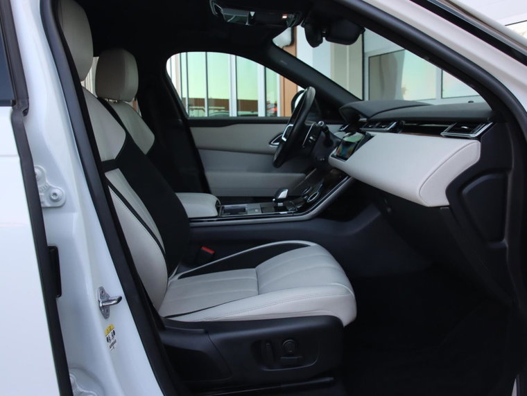 Vehicle Image 33