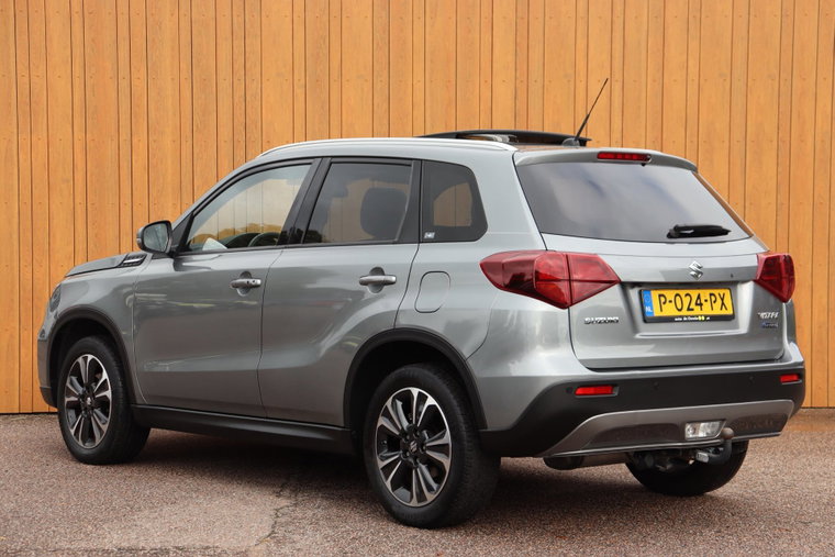 Vehicle Image 4