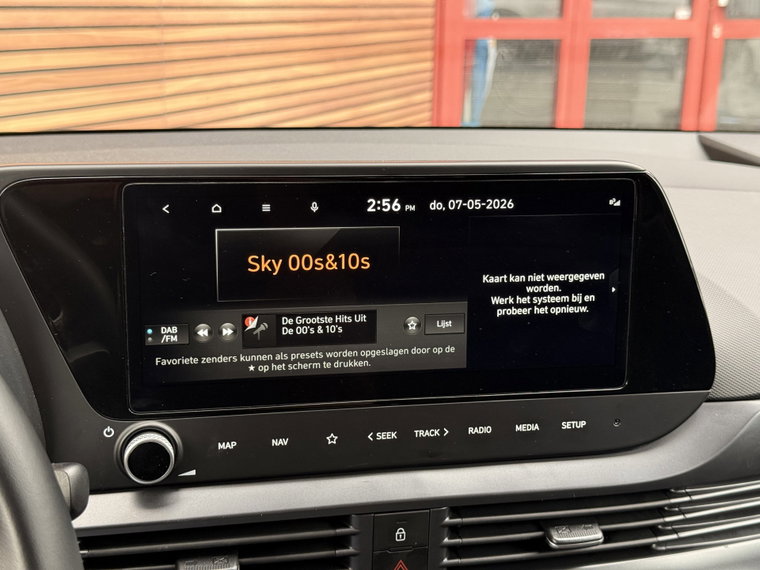 Vehicle Image 32