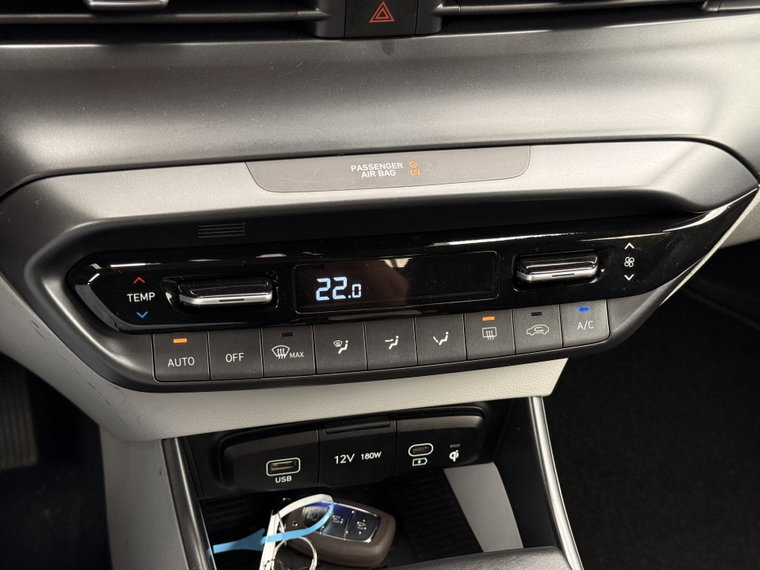 Vehicle Image 33