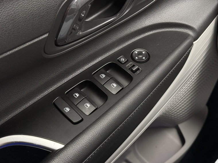 Vehicle Image 40