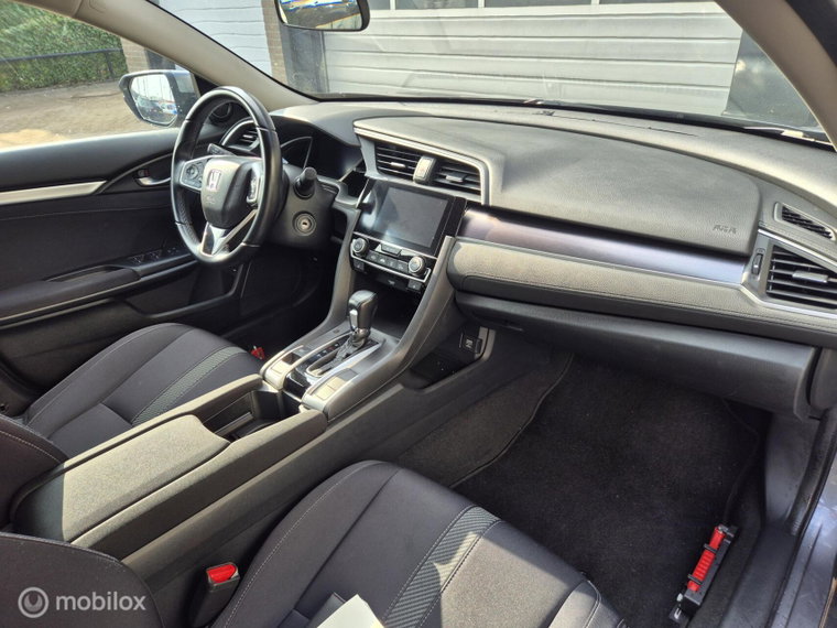 Vehicle Image 16