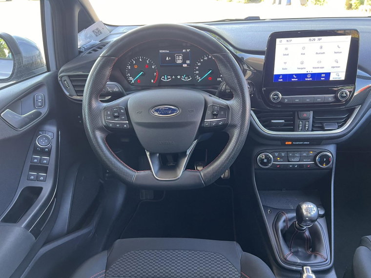 Vehicle Image 20