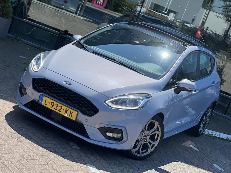 Vehicle Image 6