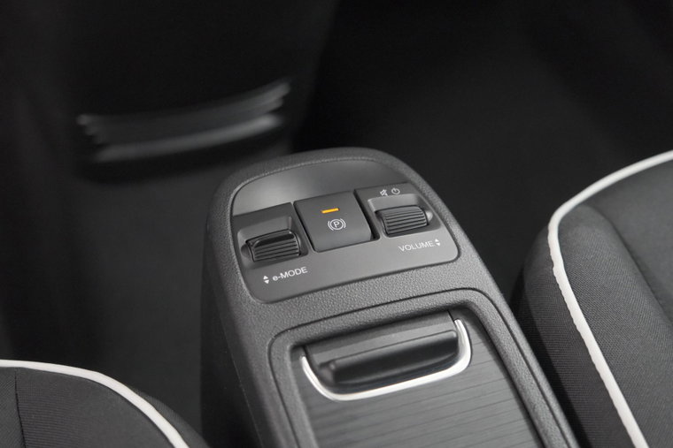 Vehicle Image 28