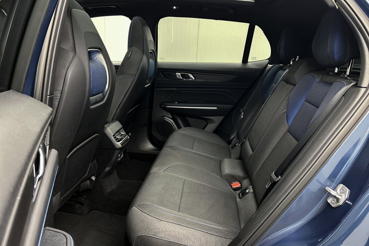 Vehicle Image 26