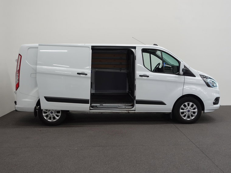 Vehicle Image 42