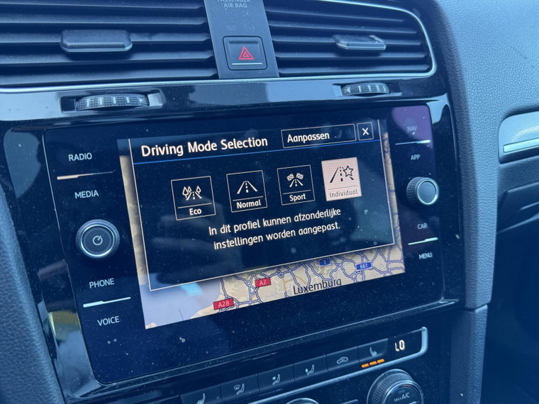 Vehicle Image 18