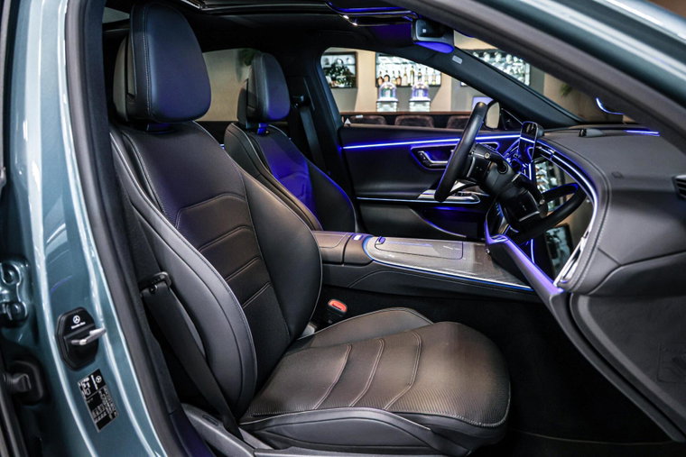 Vehicle Image 19