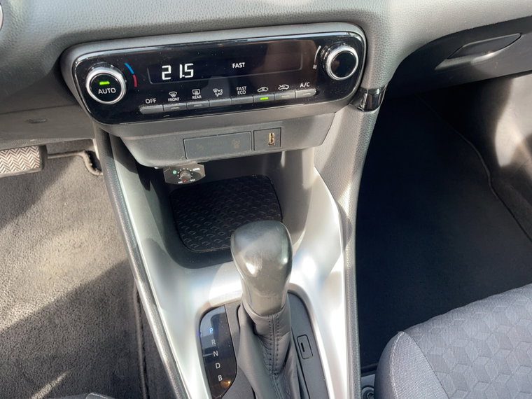 Vehicle Image 18