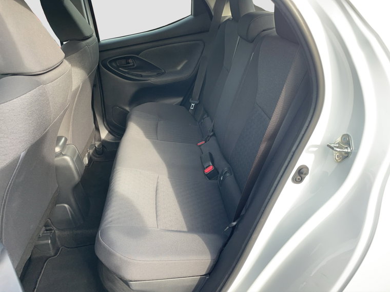 Vehicle Image 19
