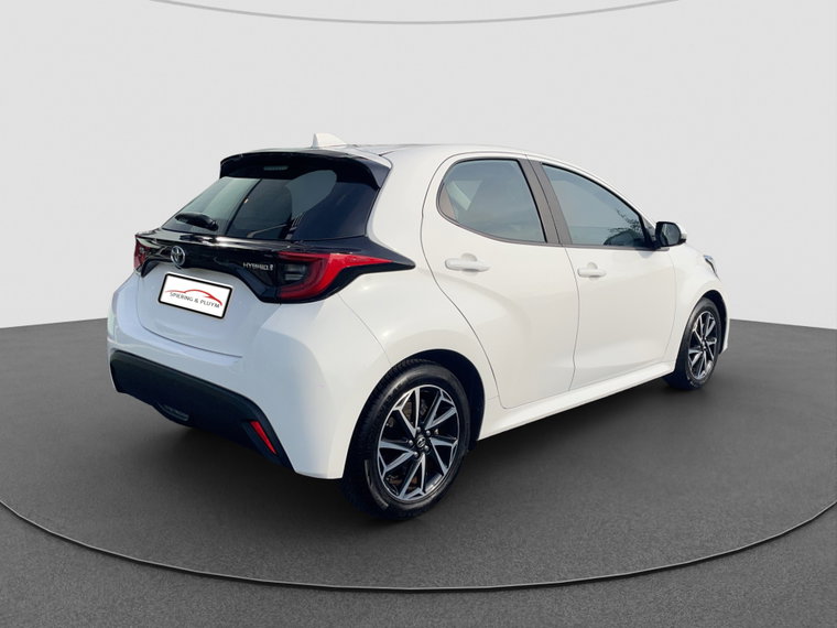 Vehicle Image 9
