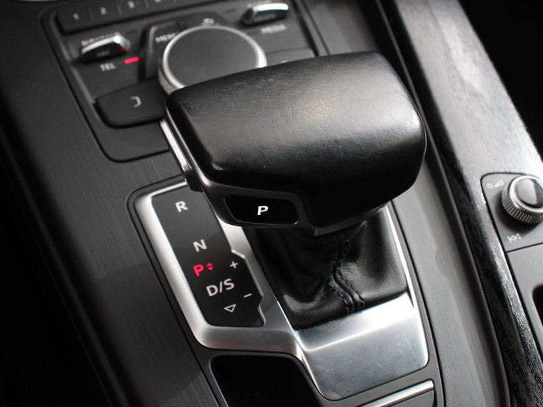 Vehicle Image 37