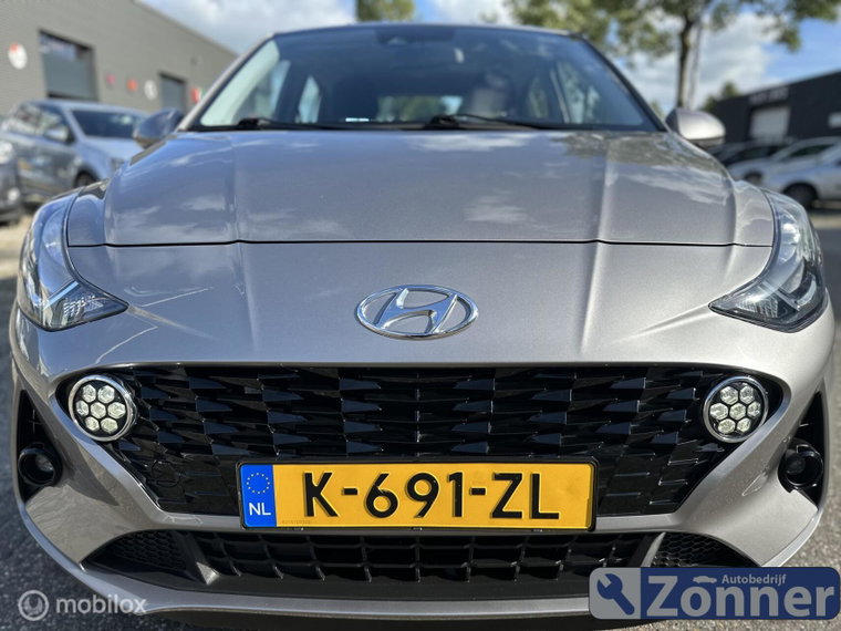 Vehicle Image 13