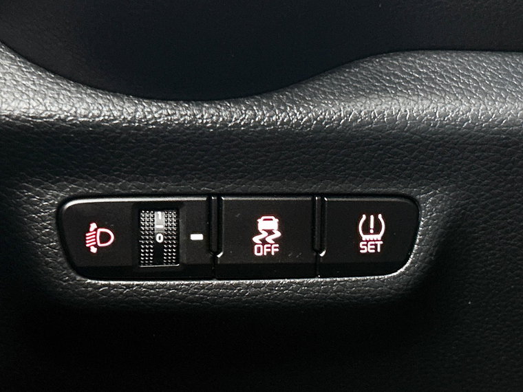 Vehicle Image 28