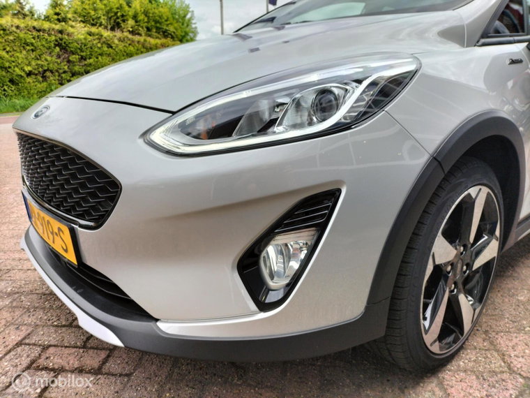 Vehicle Image 9