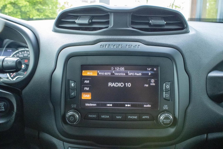 Vehicle Image 28