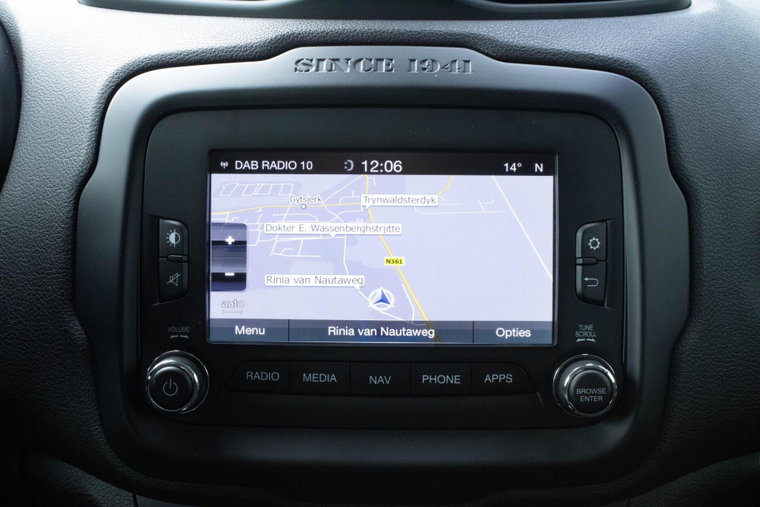 Vehicle Image 32