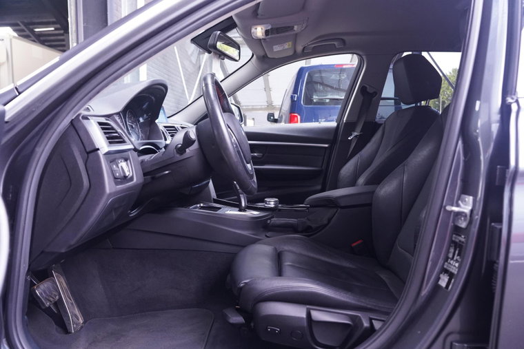 Vehicle Image 40