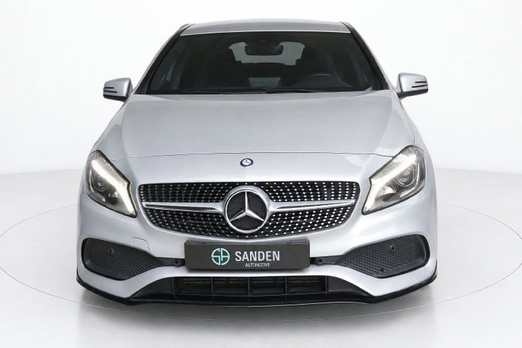 Vehicle Image 10