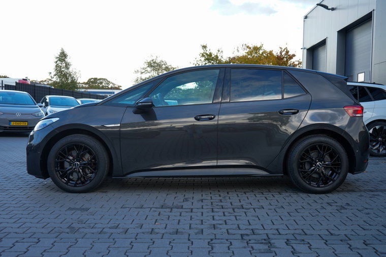 Vehicle Image 41