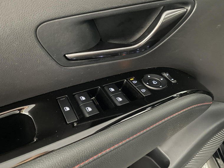 Vehicle Image 38